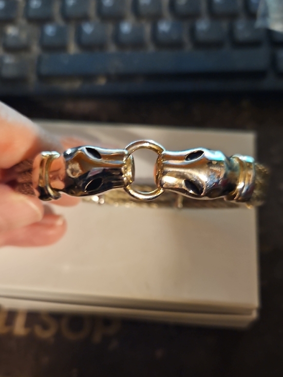 Jewelry - Silvertone Panther Head Bracelet
